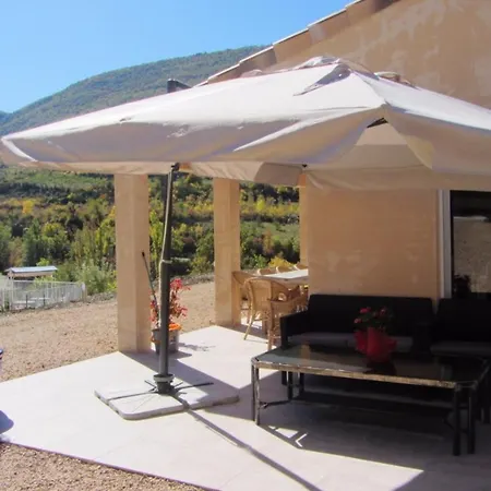 Maison Avec Vue Sur La Montagne A Sur Le Buis Piscine Privee *